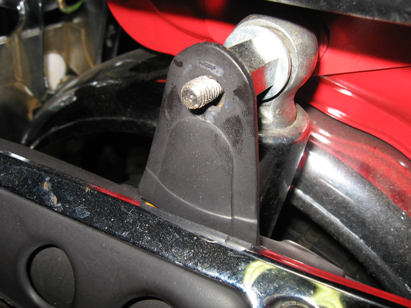 BN remove exhaust off of rear hanger